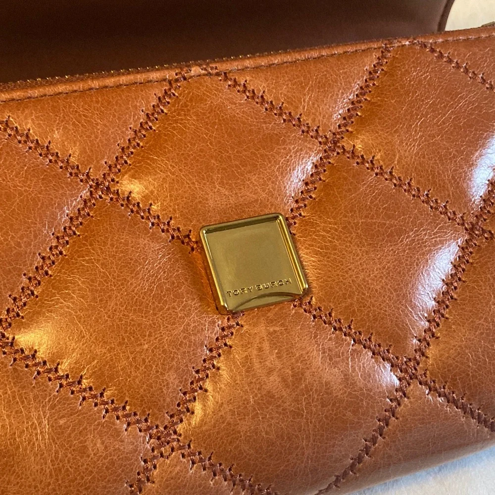 Tory Burch tory burch